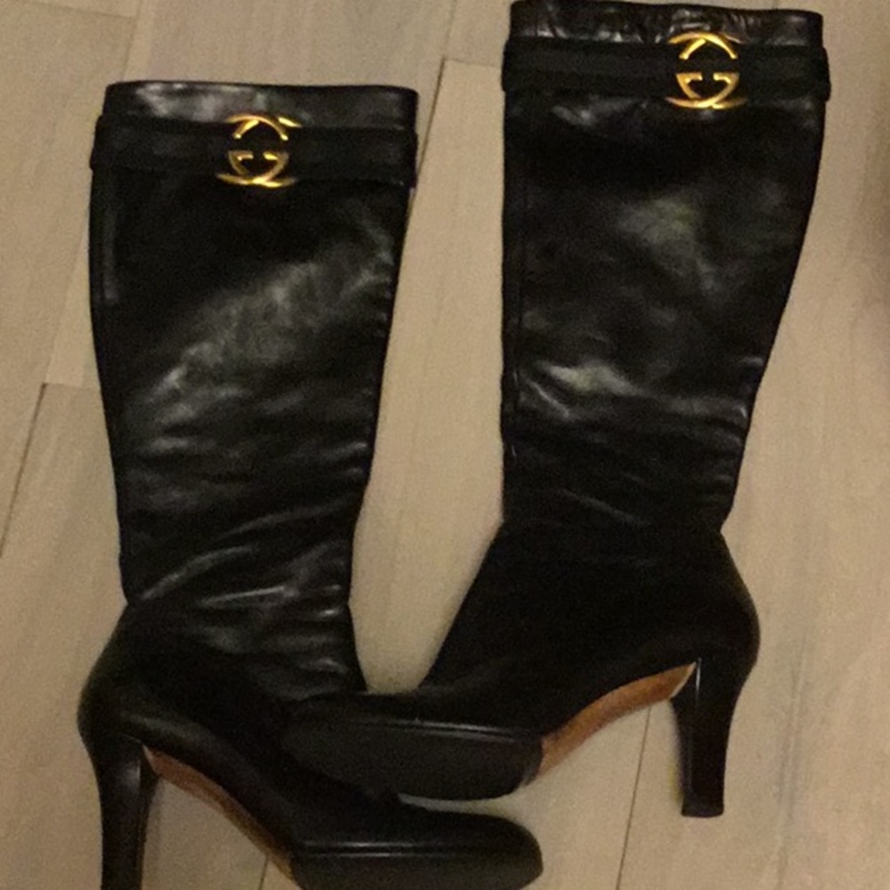 Gucci Black Heeled Boots with Gold Accent - Picture 2 of 8